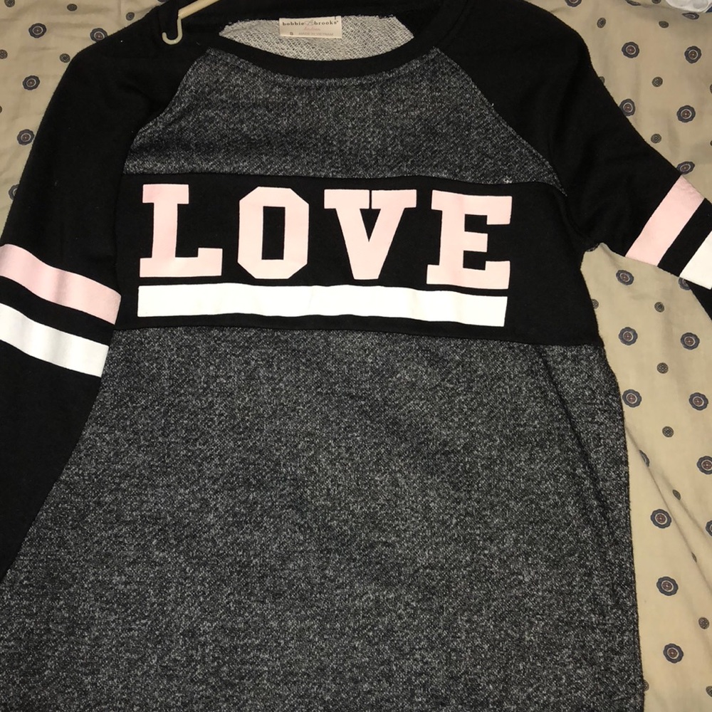 Long sleeve sweater shirt